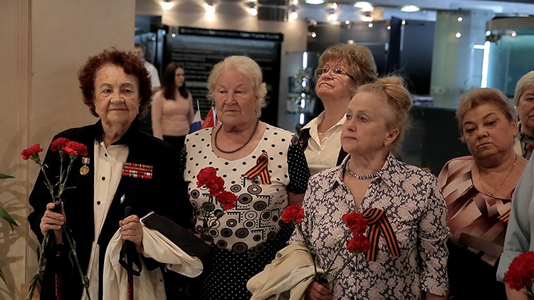 Кинокомпания «Союз Маринс Групп» поздравила ветеранов ВОВ с Днем Победы