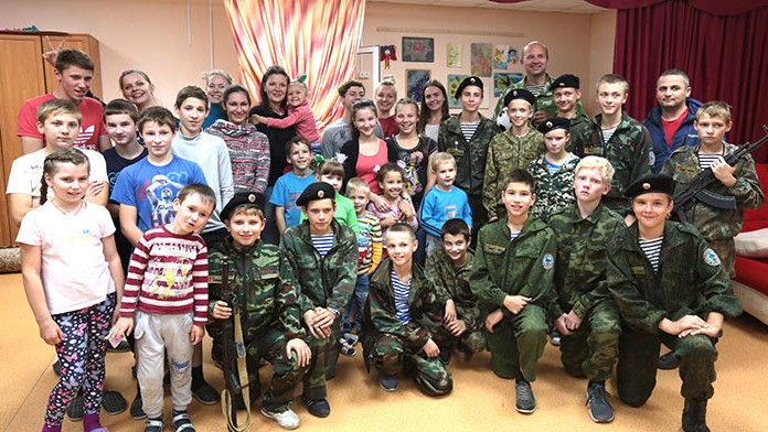 Совместный праздник для подшефных Таремского детского дома и военно-спортивного клуба «Пантера»