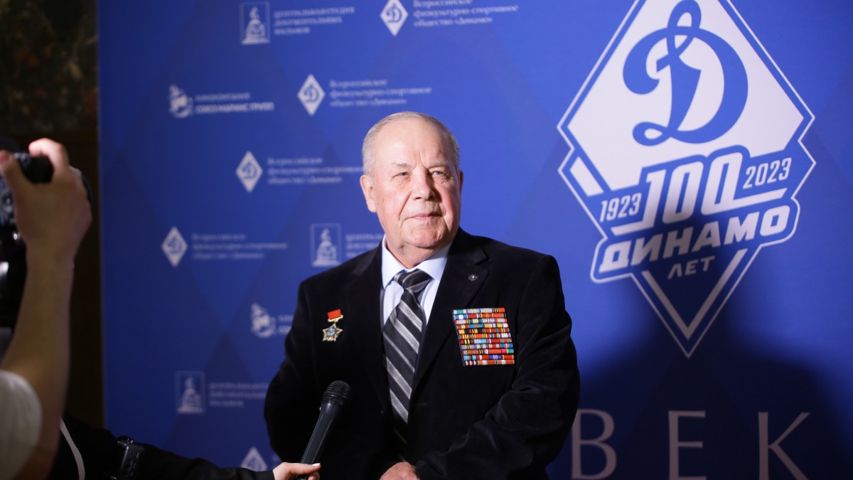 Гость премьерного показа документального фильма «Век Динамо» – генерал-полковник Яковлев В.А., председатель Всероссийской общественной организации морских пехотинцев «Тайфун»